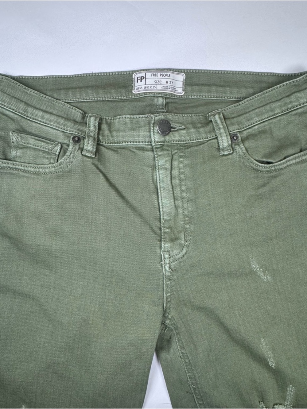 Free People Army Green Distressed Cropped Jeans Frayed Hem Size 27 - Picture 4 of 9